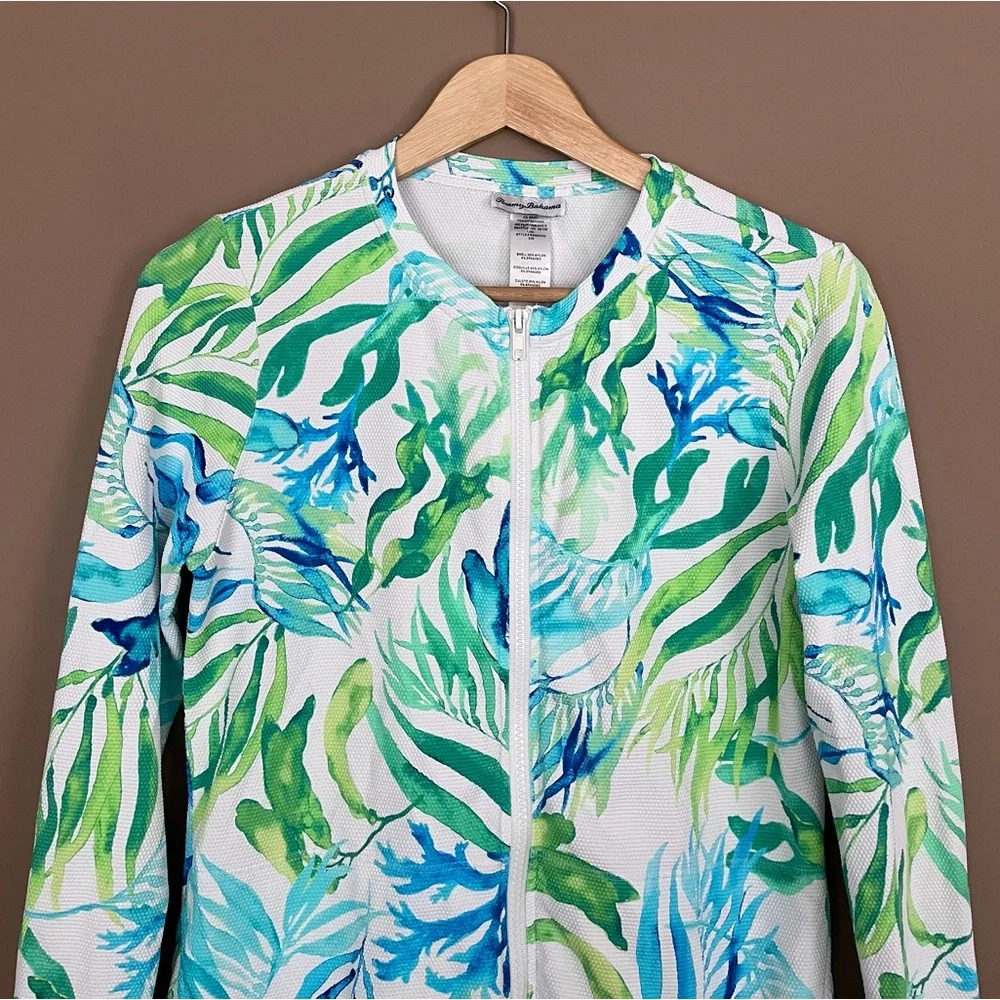 {Tommy Bahama} Island Cays Seafrond Rashguard & Swim Skort - Womens Small